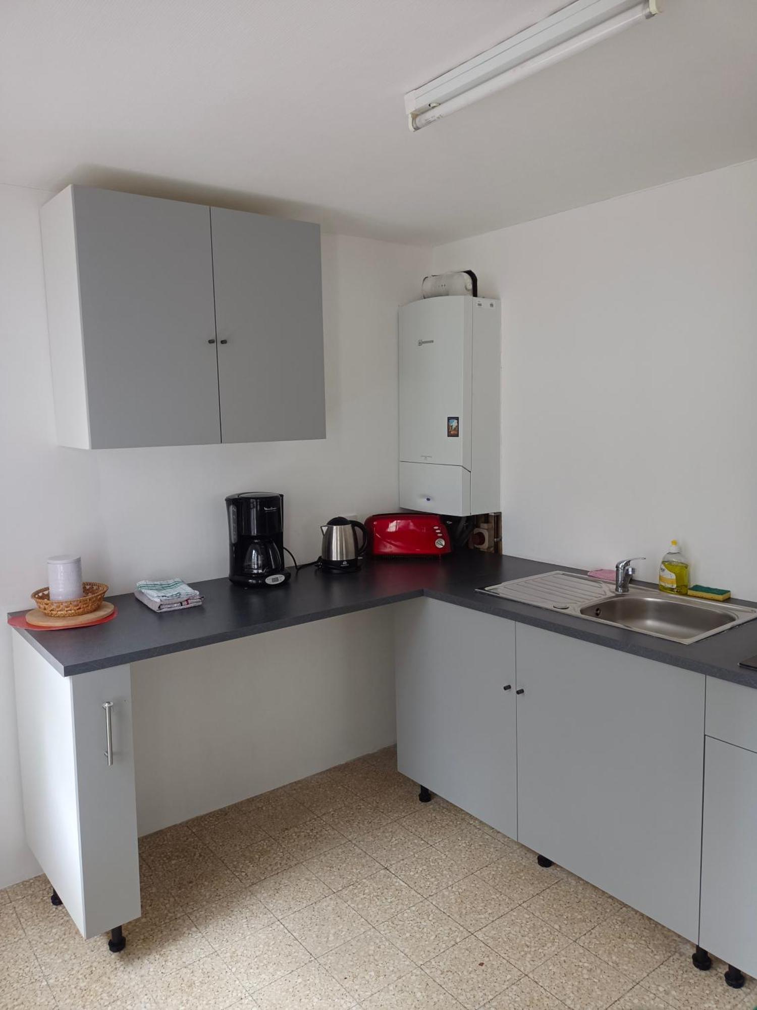 Petite Maison Etape Loire A Velo Ou Compostelle Mosnes ภายนอก รูปภาพ